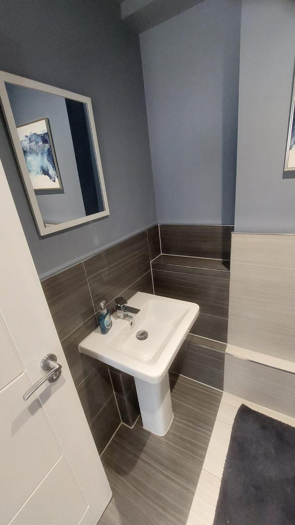 Modern Studio Maidstone - Redecorated Oct 2023 Экстерьер фото